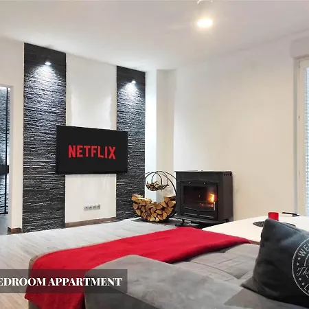 アパート The - *