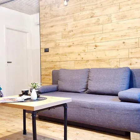 The - アパート *